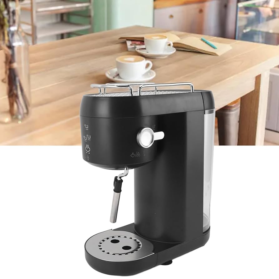 ネプレッソコーヒーマシンとホィップミルクマシン 61BmPFAzEsL._UF350,350_QL80_.jpg